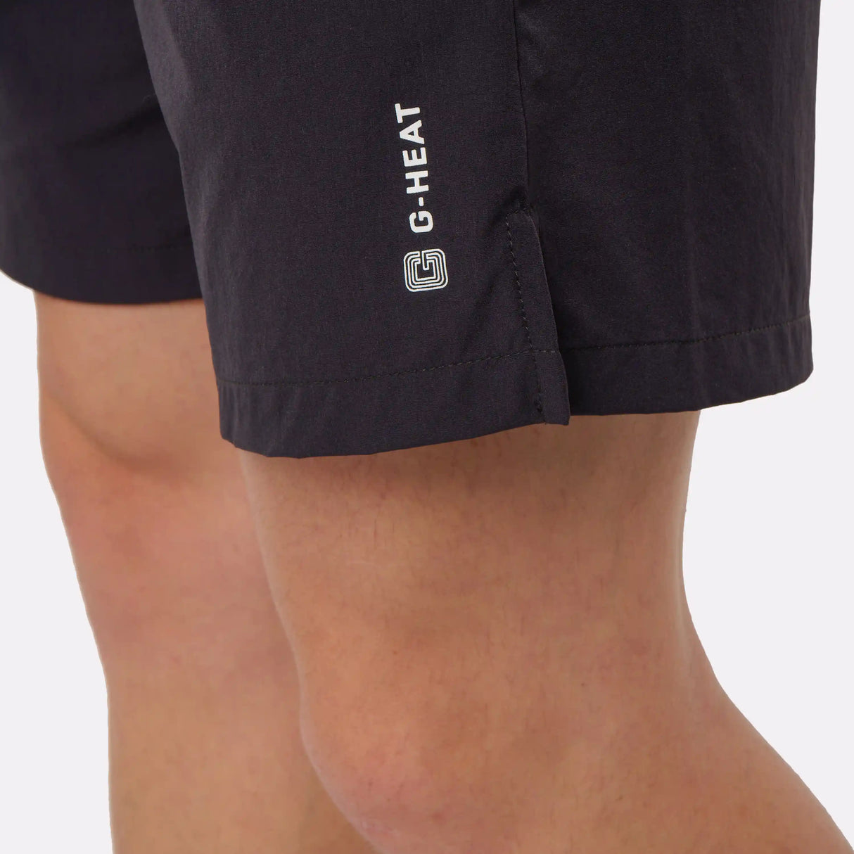 Short noir de sport rafraîchissant pour homme logo
